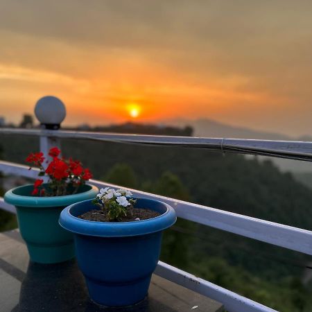 Wincliff Orchard Resort Mukteshwar Exteriér fotografie
