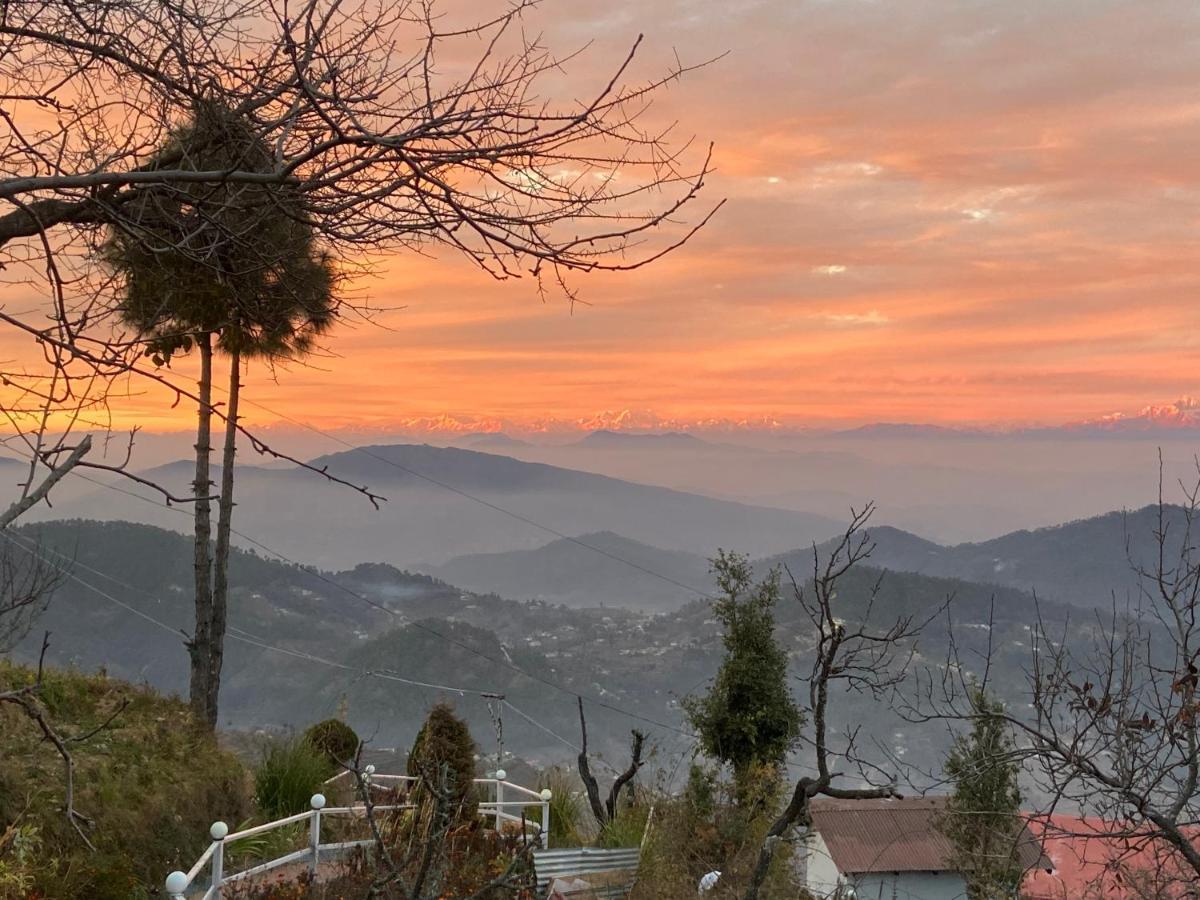 Wincliff Orchard Resort Mukteshwar Exteriér fotografie